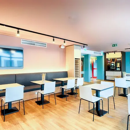 Hotel Bremen-city 2*